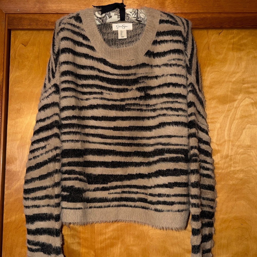Jessica Simpson Sweater